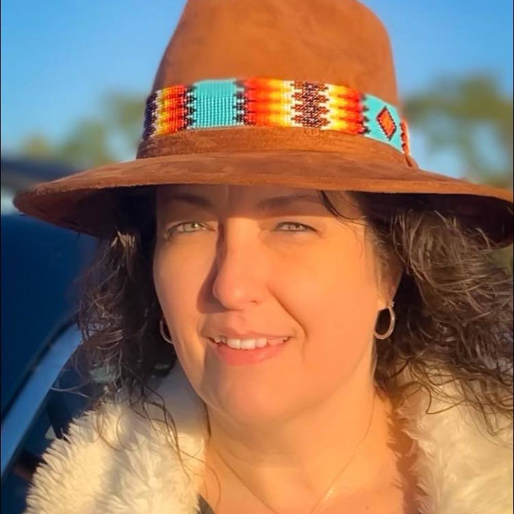 Meet your Posher, Joyce